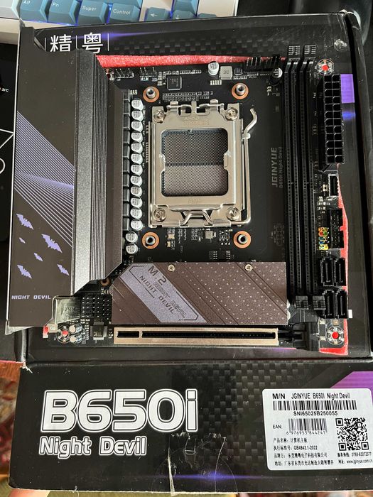 Материнська плата JGINYUE B650i Night Devil ITX