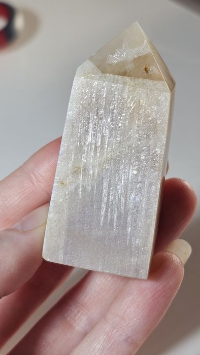 Naturalny Kamień Księżycowy 66g.