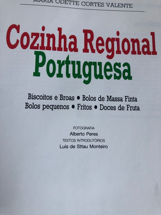 Coleção de 4 Livros 'Cozinha regional' com textos de L.Sttau Monteiro
