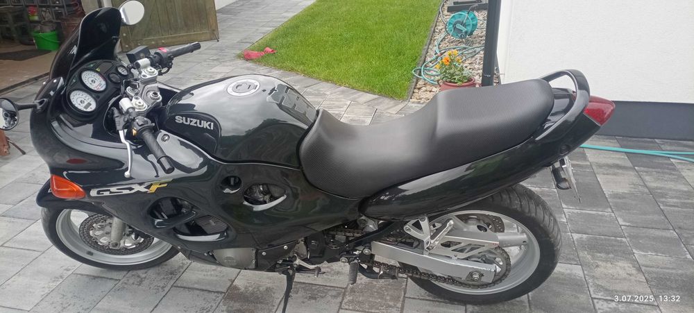 Motocykl Suzuki GSX600F