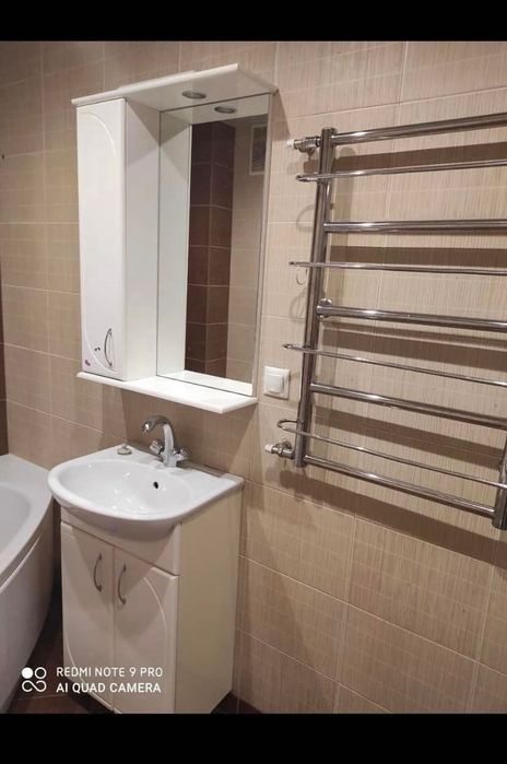 Продам 1 кім ( по факту 2 кімнати) в Новобудові 52м2