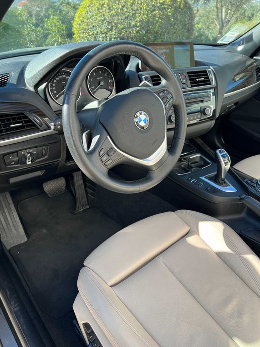 carro cabrio 220D Luxury