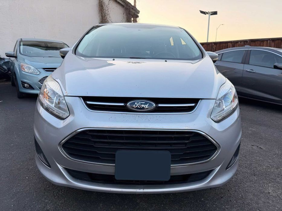 Ford C-MAX Hybrid SE      2017