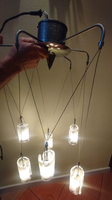 Lampa pokojowa na sześć żarówek