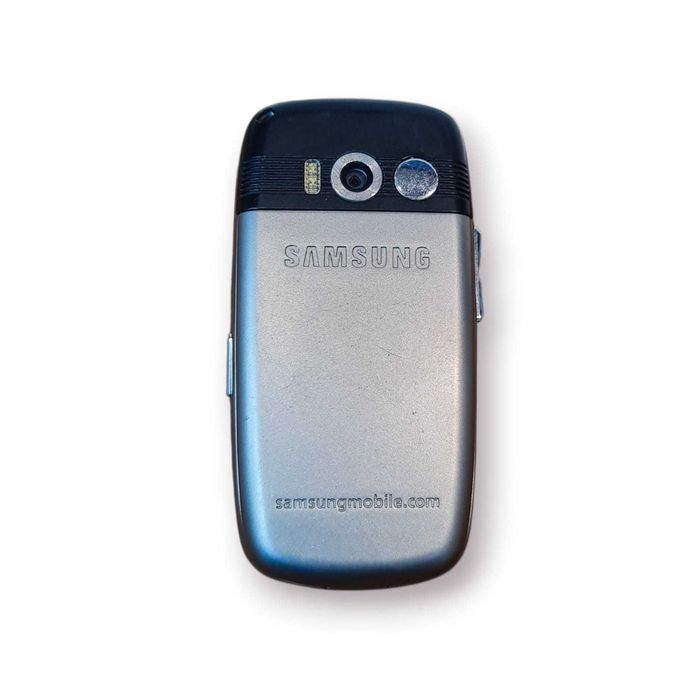 Telemóvel Samsung SGH-E630 |Clássico Slider |c/ Carregador|A Funcionar