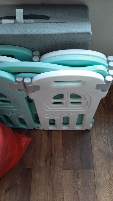 Kojec dla dzieci jak nowy.