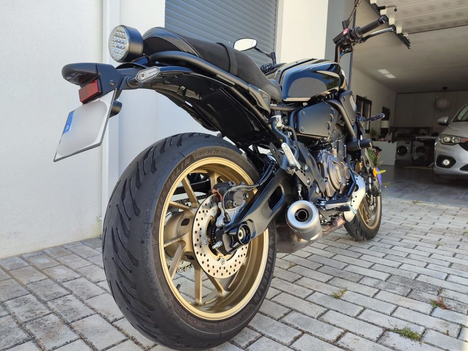 Yamaha XSR 700 (12/2022) - Como nova