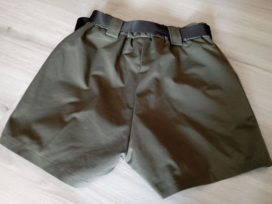 Spodenki Cropp 32