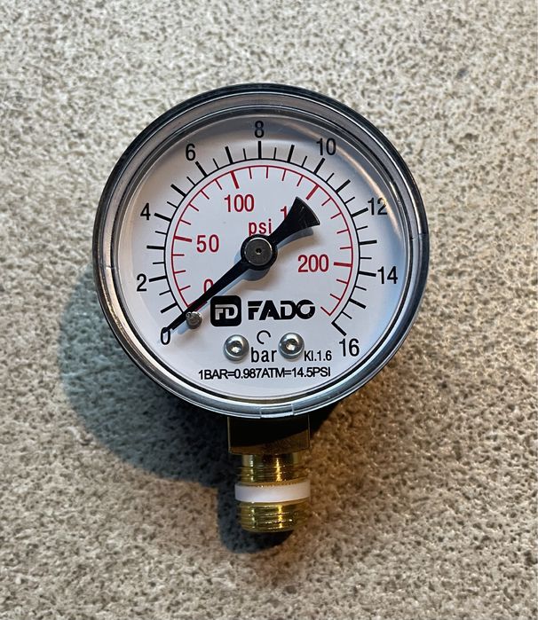 Манометр FADO вертикальний Д50 1/4" 10 бар