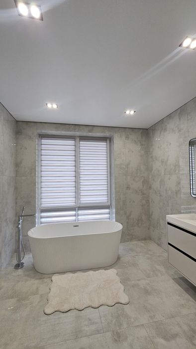 Продається будинок з ремонтом Крихівці