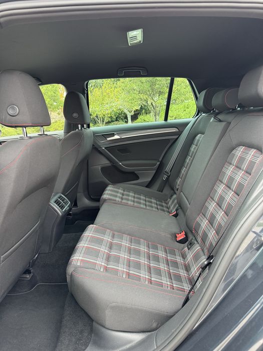 Volkswagen Golf GTI | 90MIL KM