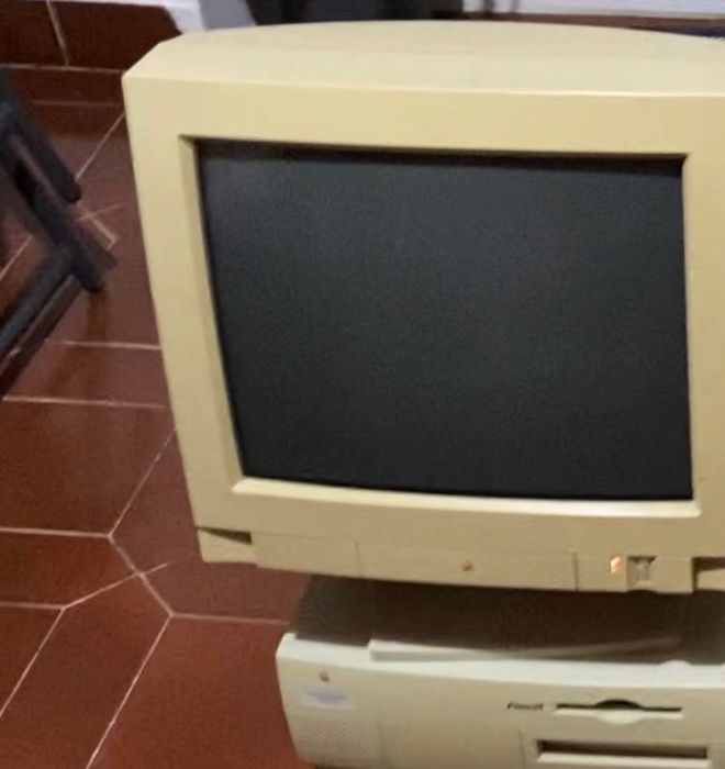 Monitor Apple multiple scan 1705