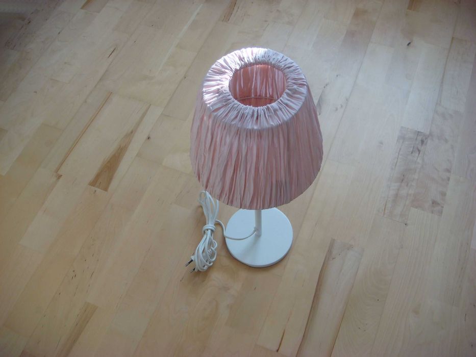 Lampka nocna - pokojowa
