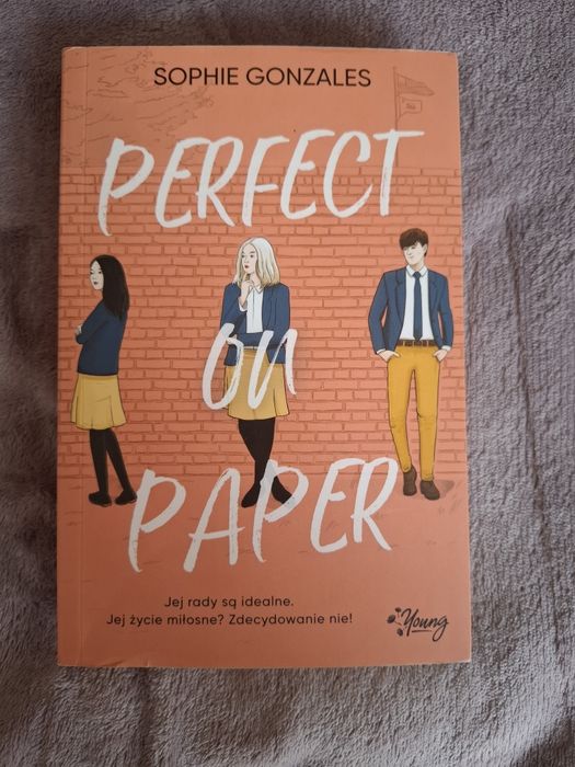 Książka "Perfect on paper"