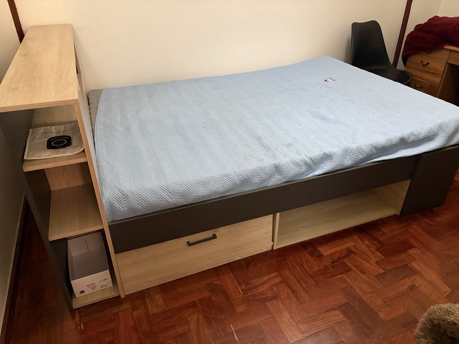 Cama de casal com colchao