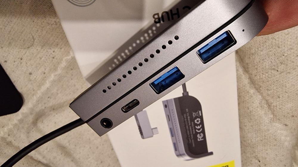 Doskonaly hub Baseus okazja