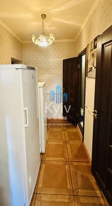 Продаж квартири з ремонтом та меблями/ 3 кімнатна/ Позняки/ Київ