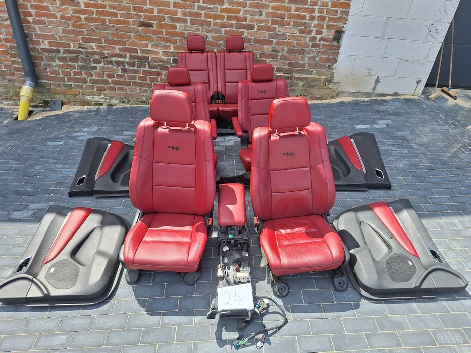 Fotele czerwone skórzane Dodge Durango RT skóra 2014,  2015, 2018 Nr24