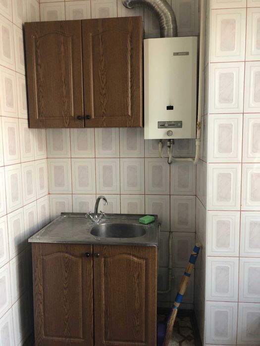 3-х кімн. Центр міста! Частково меблі. Холодильник.Можна з тваринкою.