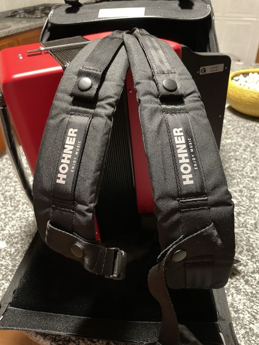 Hohner Compadre GCF Red Silver Grill