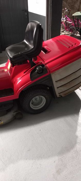 Trator corta relva Honda