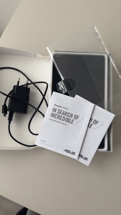 Планшет Асус в чудовому стані