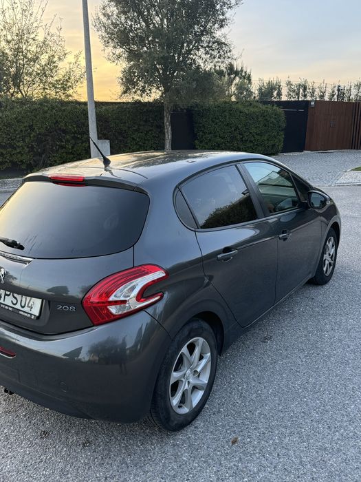 Carro comercial peugéot 208