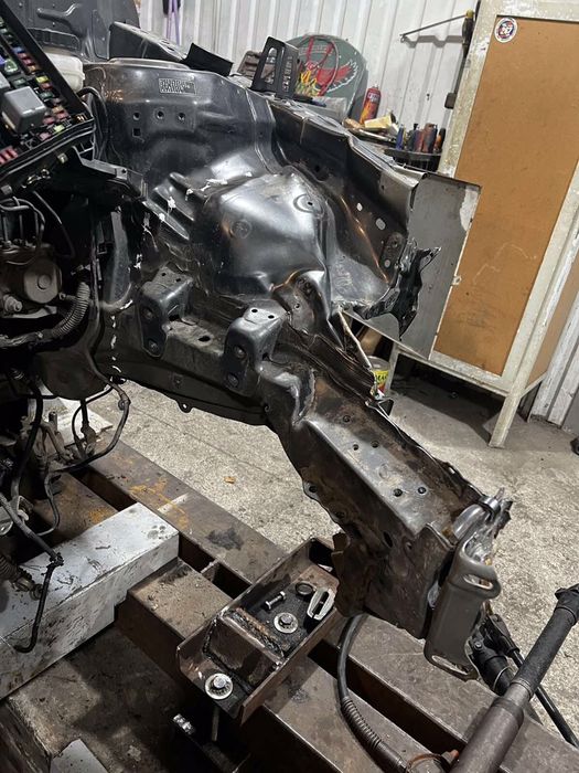 Кузовные сварочные работы.Пайка пластика, ремонт ходовой