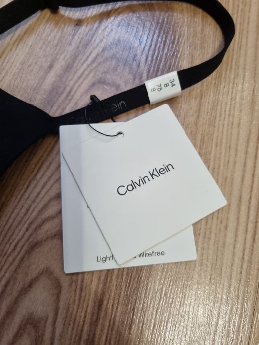Biustonosz Calvin Klein 75B