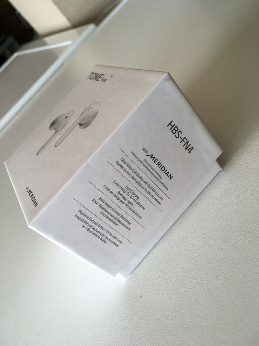 Auriculares LG TONE