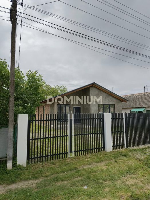 Продаж новобудови — село Тросник, вул. Перемоги