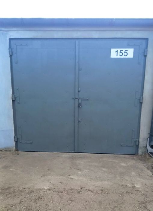 Garaż 18 m². Ulica torowa. Prąd