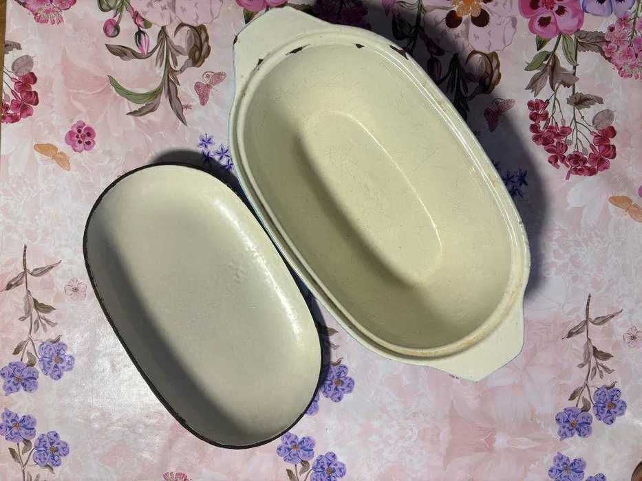 Утятница и алюминиевая сковорода