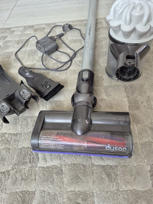 Безпровідний пилосос Dyson