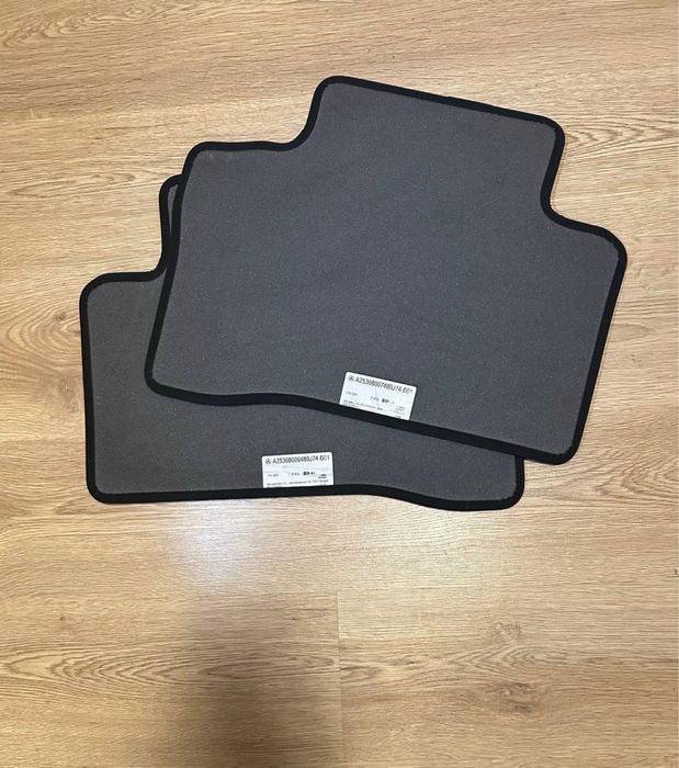 Оригінальні килимки Mercedes-Benz для GLC (X253)