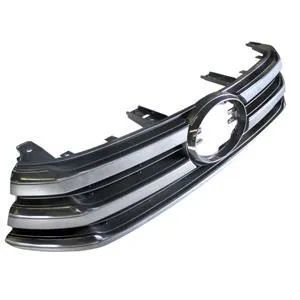 Grelha preta da Toyota Hilux 2015--GUN125L GUN135L