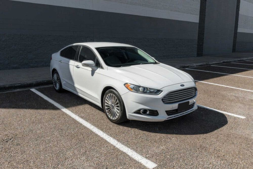 Ford Fusion Titanium      2016