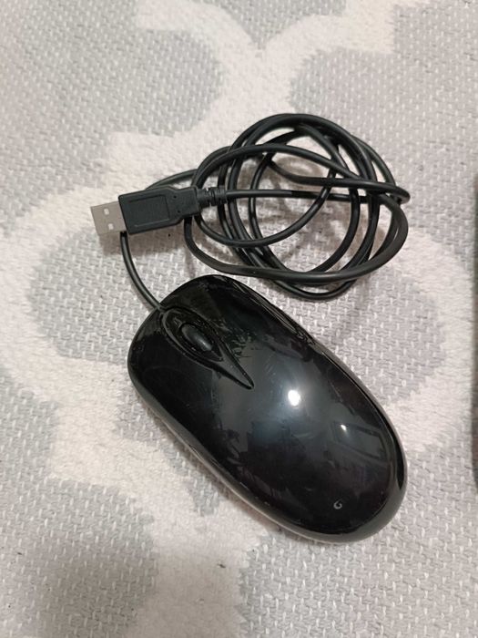 Selling LG Monitor, Mouse and Keyboard Bundle64584417642753121