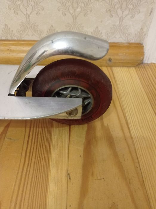 Самокат детский двухколёсный металлический, б/у