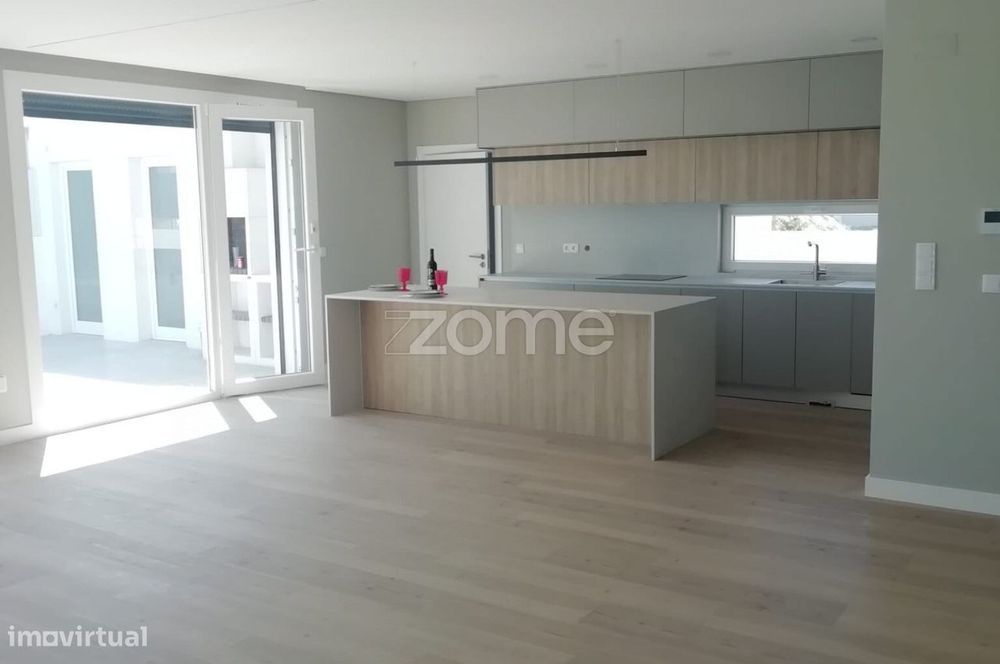 Moradia Isolada Terrea T3 Com Piscina, Em Azeitão