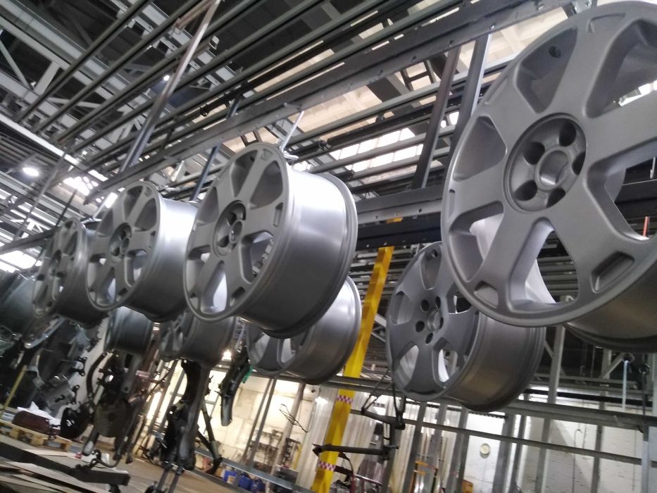 Renowacja felg, polerowanie, malowanie proszkowe, odlakierowanie, itd.