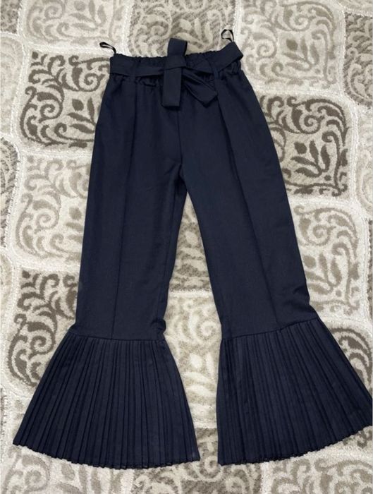 Шкільні брюки нові