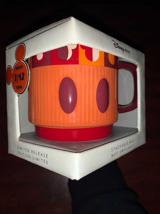 Caneca Disney store edição limitada Mickey mouse