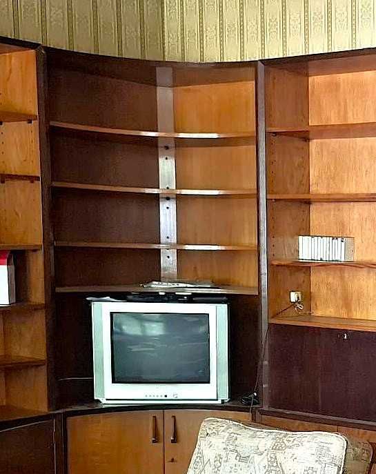 Estante de canto curva | modelo OLAIO  raro | design português anos 60