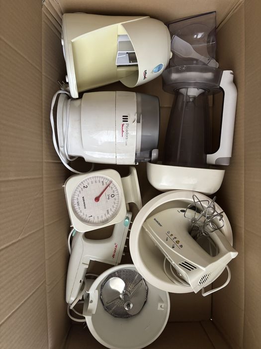Lote de Pequenos Eletrodomésticos de Cozinha (Bifinett, Moulinex, Ariete, etc.)