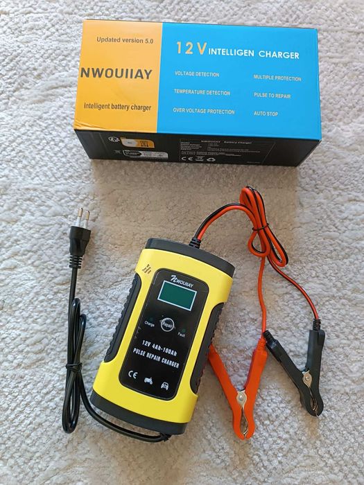 Carregador de Baterias de Carro / 6A 12Volts (NOVO)