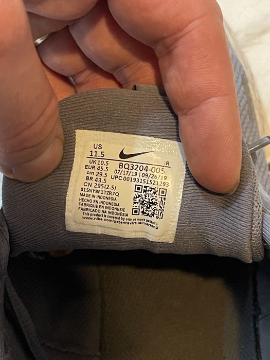 Buty do biegania Nike Revolution rozmiar 45,5 29,5 cm