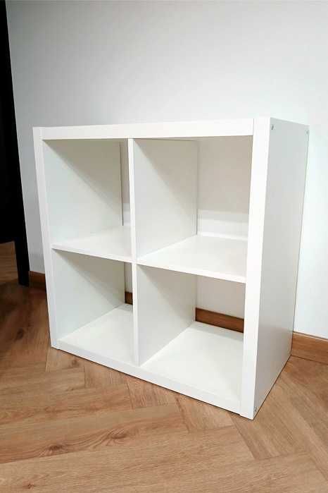 Dziecięce krzesło i biurko IKEA + regał KALLAX