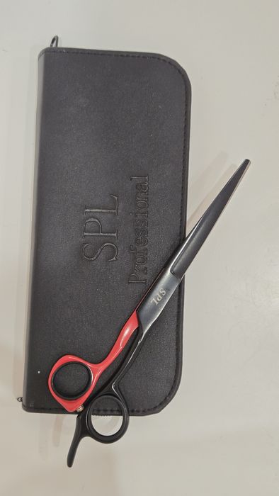 Nożyczki fryzjerskie idealny stan 7.0