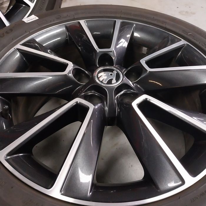 Oryginalne Felgi Aluminiowe Skoda 17" 5x112 7J ET45 Super Stan !